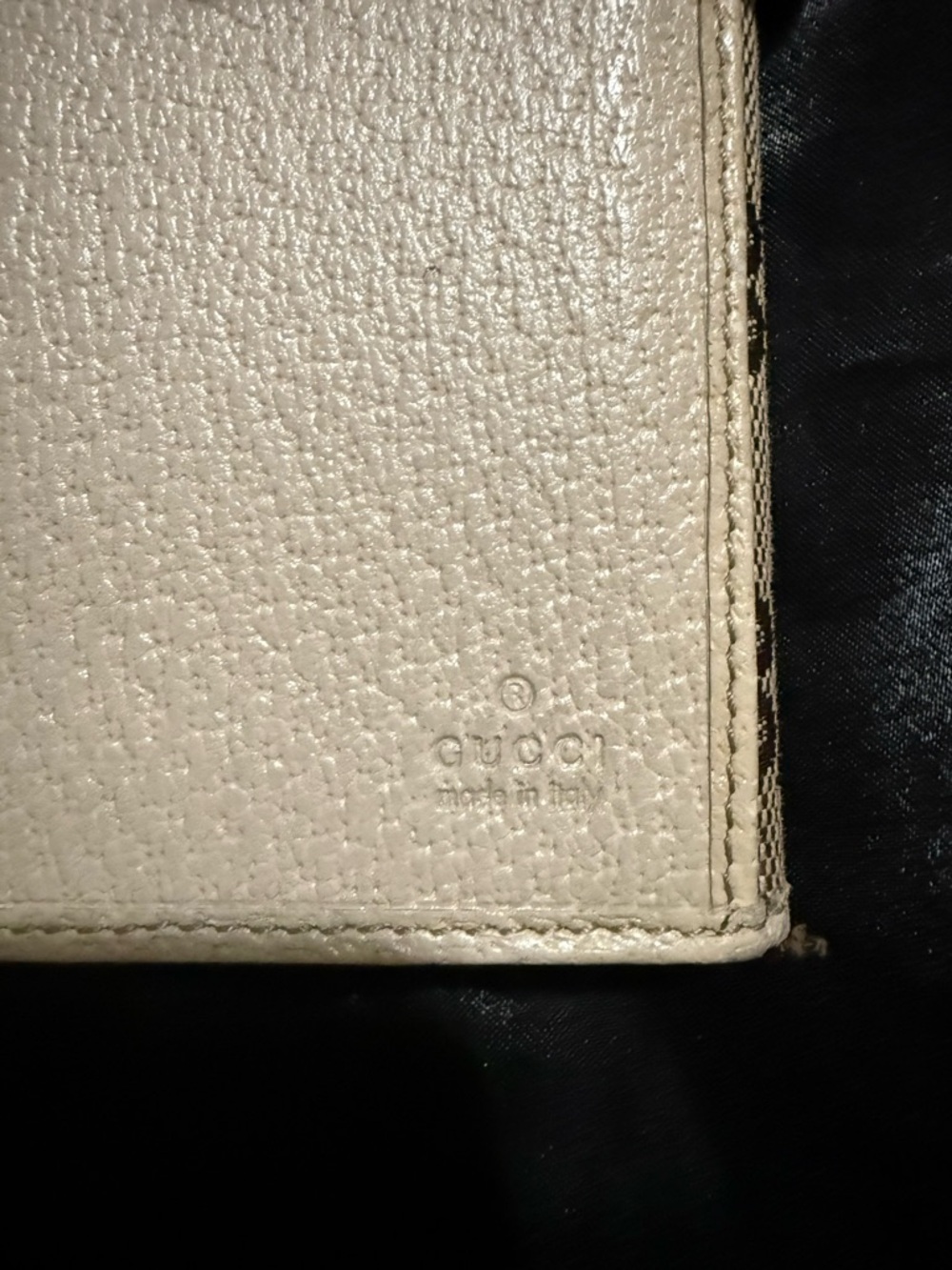 Salvatore Ferragamo Red Saffiano Leather Bow Clasp Wallet & Gucci wallet bundle - Picture 11 of 15